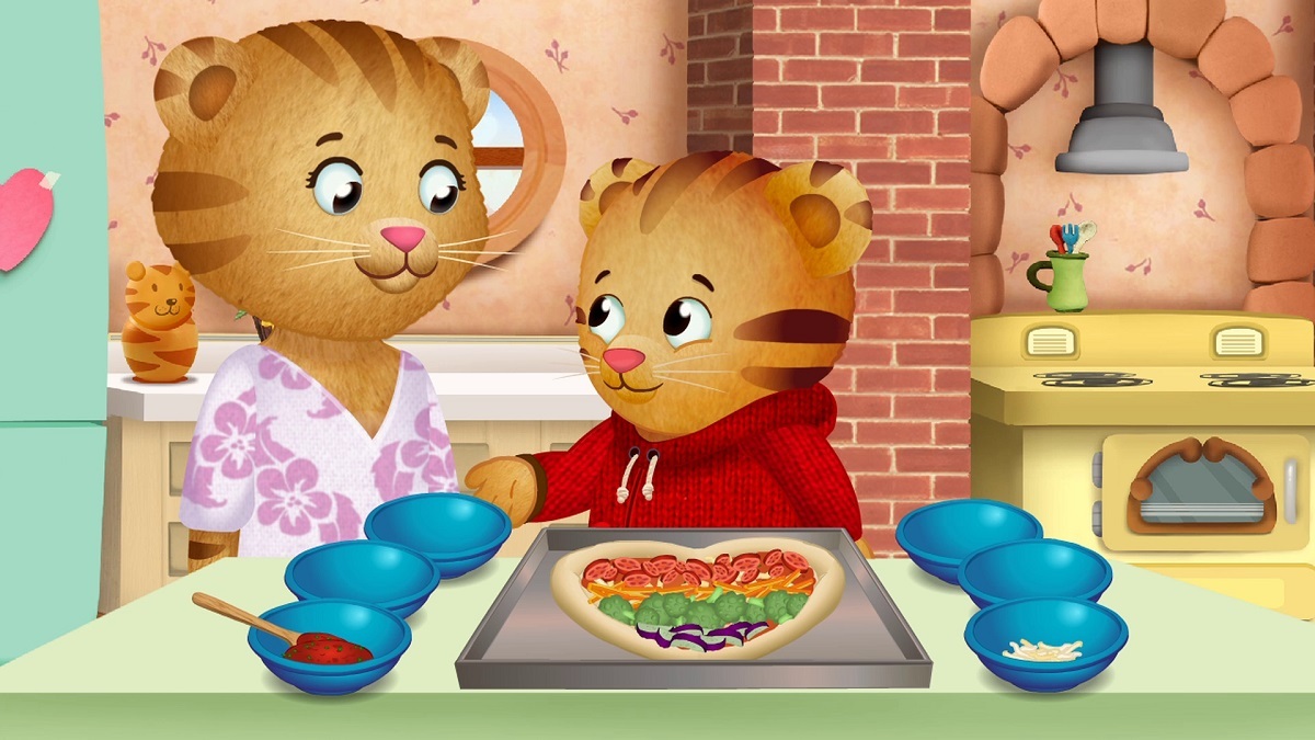 Daniel Tiger and Mom Tiger make a pizza together