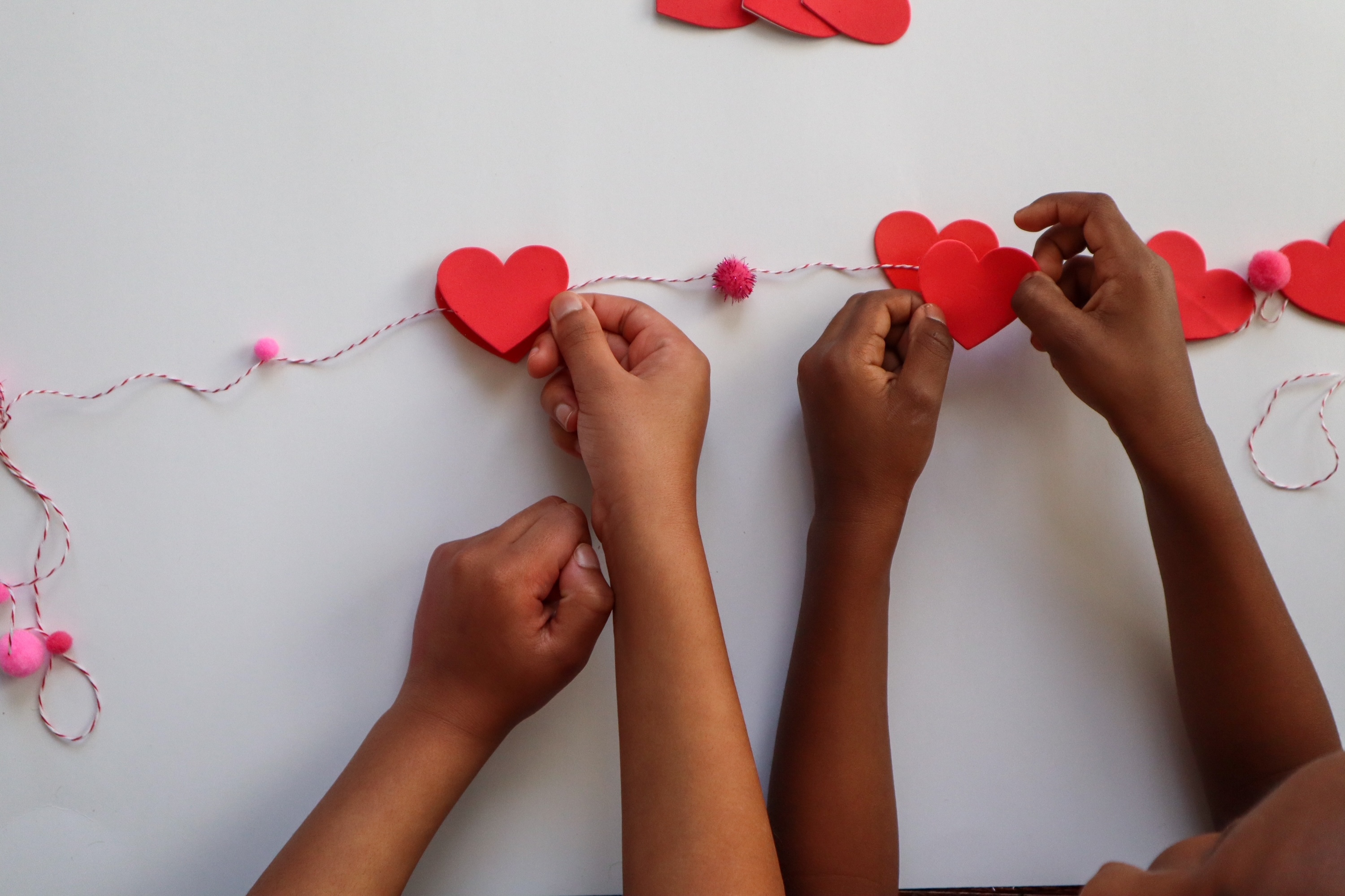 making-valentine-garland.JPG?mtime=20210202200846#asset:131699